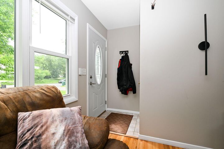 Property Photo:  1031 Sumter Avenue N  MN 55427 