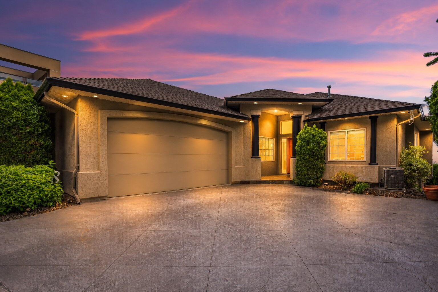 Property Photo: 628 Spruceview Place S BC V1V 2P7