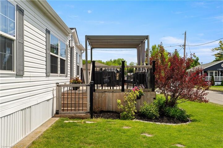 Property Photo:  2 Pavilion Road  ON N0B 2C0 