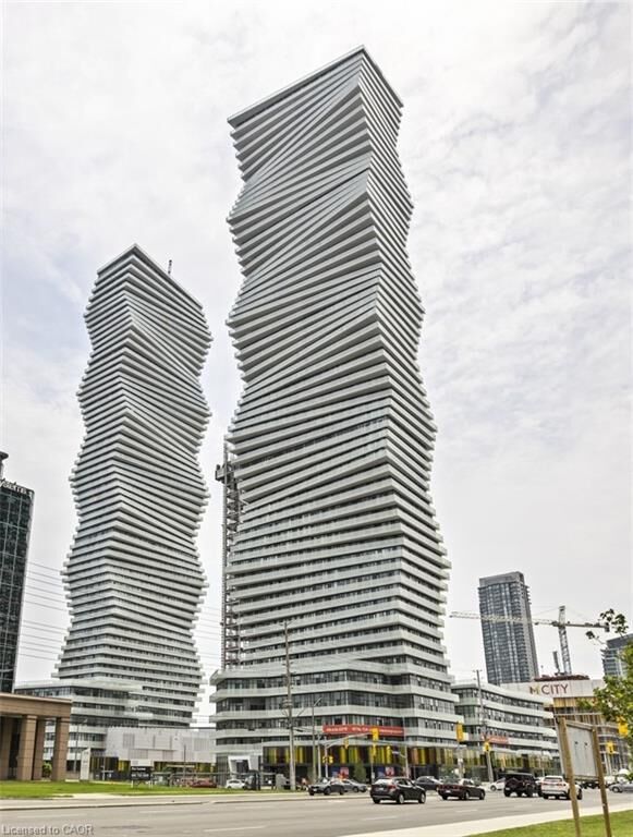 Property Photo:  3900 Confederation Parkway 2408  ON L5B 0M3 