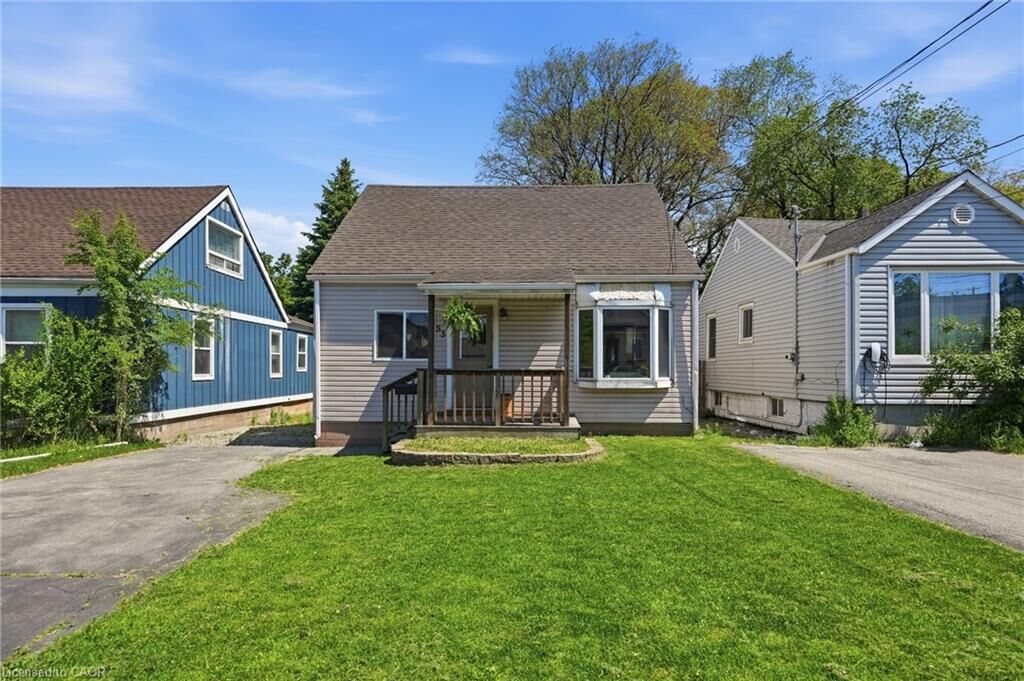 Property Photo:  53 Dalhousie Avenue  ON L8L 3J4 