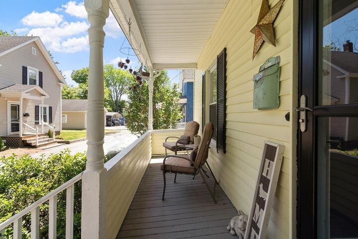 Property Photo:  24 Bennett Pl  MA 01453 