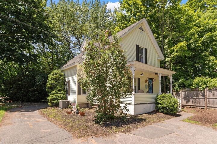 Property Photo:  24 Bennett Pl  MA 01453 