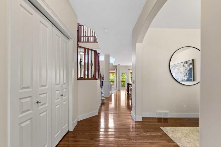 Property Photo:  48 Strathlea Close SW  AB T3H 5C6 
