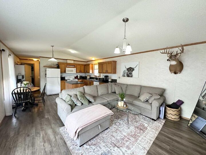 Photo de la propriété:  4603 50 Street  AB T9X 1Y4 