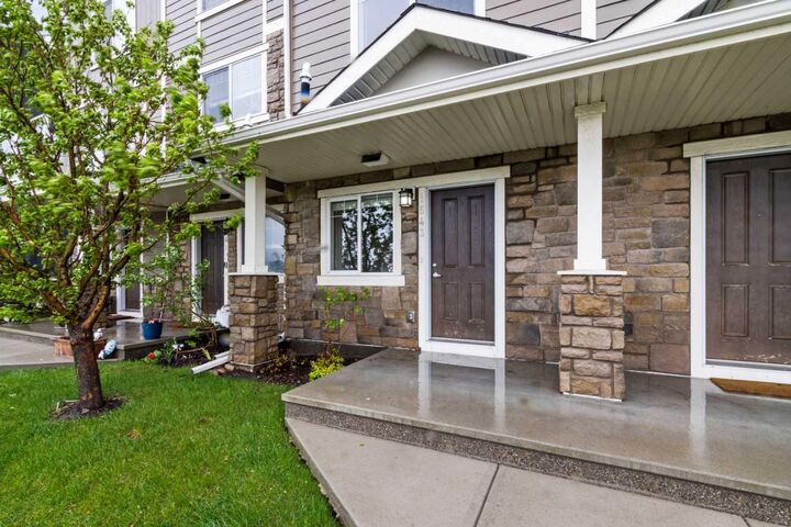 Photo de la propriété:  1543 Symons Valley Parkway NW  AB T3P 0R8 