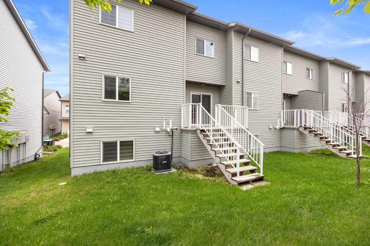 Photo de la propriété:  120 Warren Way 4  AB T9H 5J4 