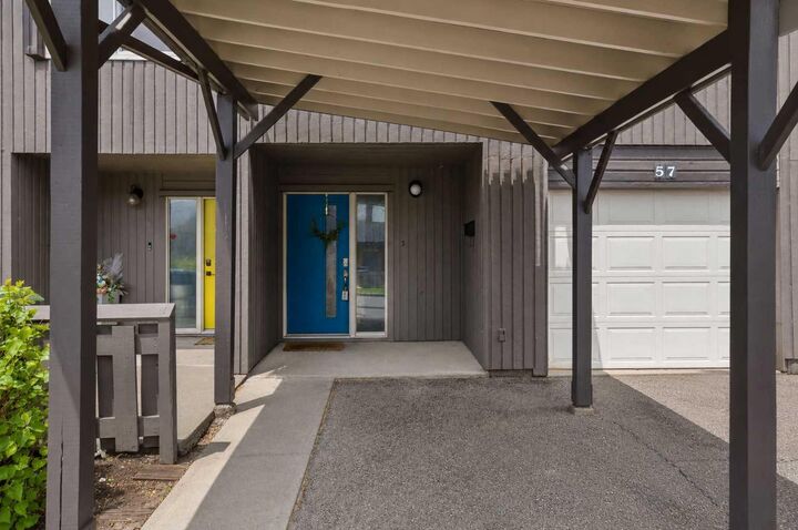 Property Photo:  2225 Oakmoor Drive SW 57  AB T2V 4N6 
