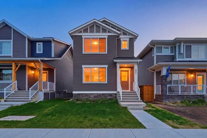 Property Photo:  541 Bayview Street SW  AB T4B 5M4 