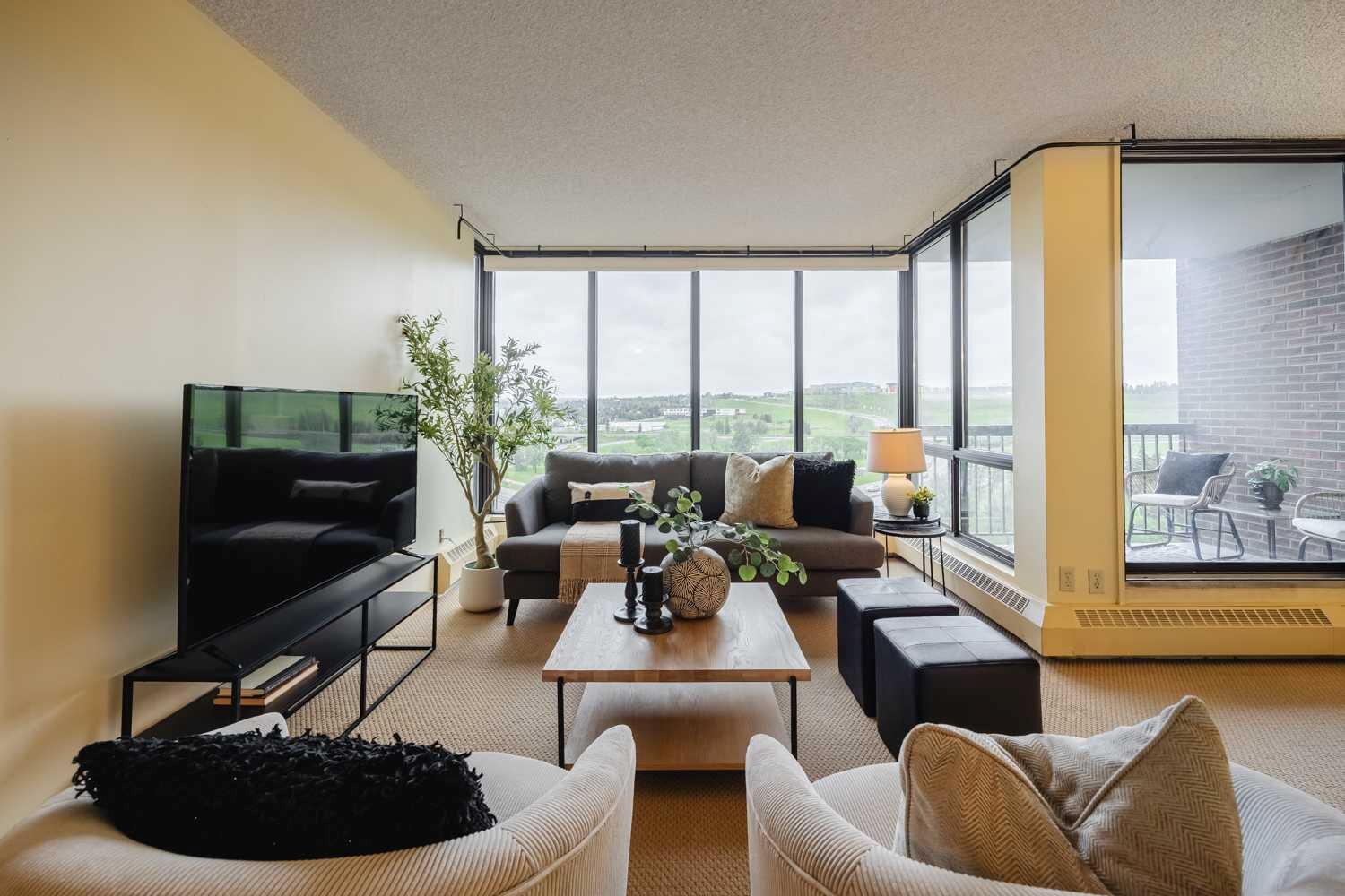 Property Photo: 80 Point McKay Crescent NW 1003 AB T3B 4W4