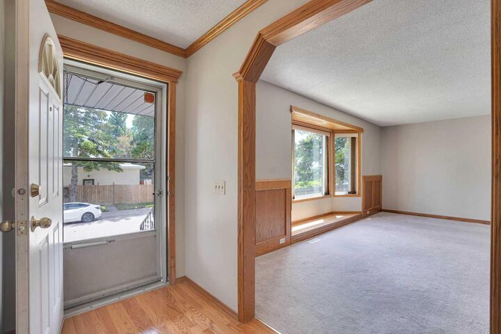 Property Photo: 4732 Marbury Place NE AB T2A 2W2