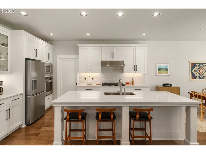 Property Photo:  7540 SW Honor Loop  OR 97070 