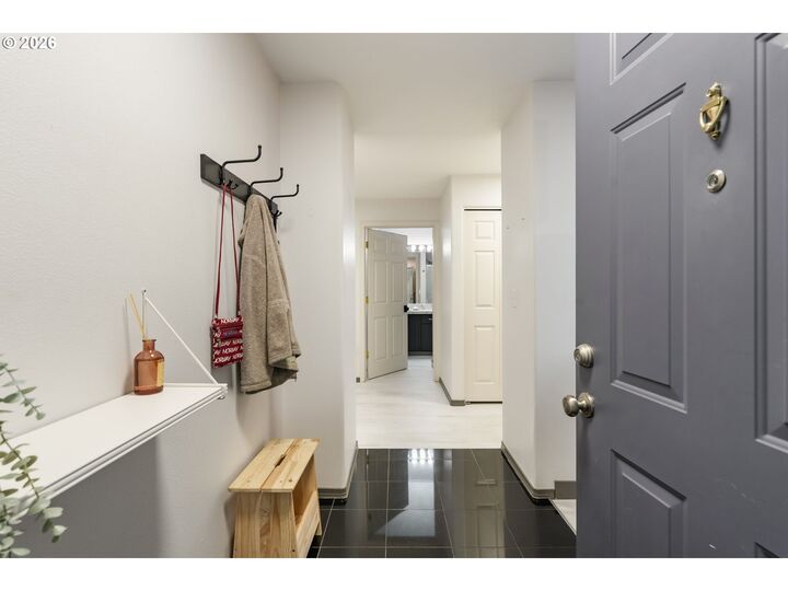 Property Photo: 4694 W Powell Blvd 139 OR 97030