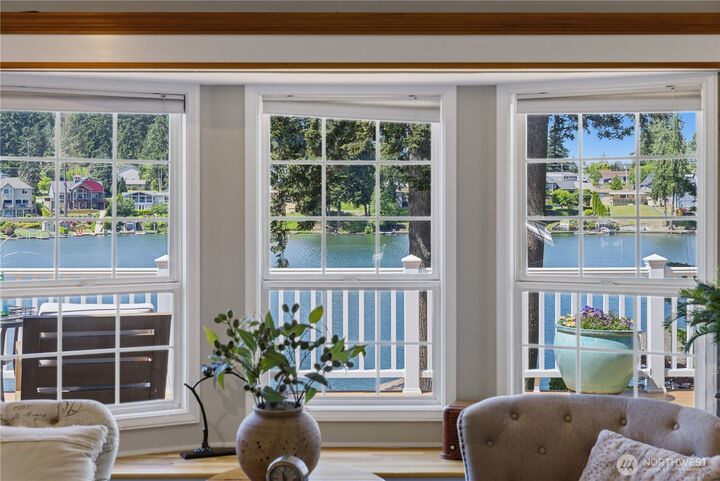 Property Photo:  7110  Vandermark Road E  WA 98391 
