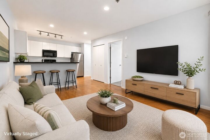 Property Photo:  1323  Boren Avenue 206  WA 98101 