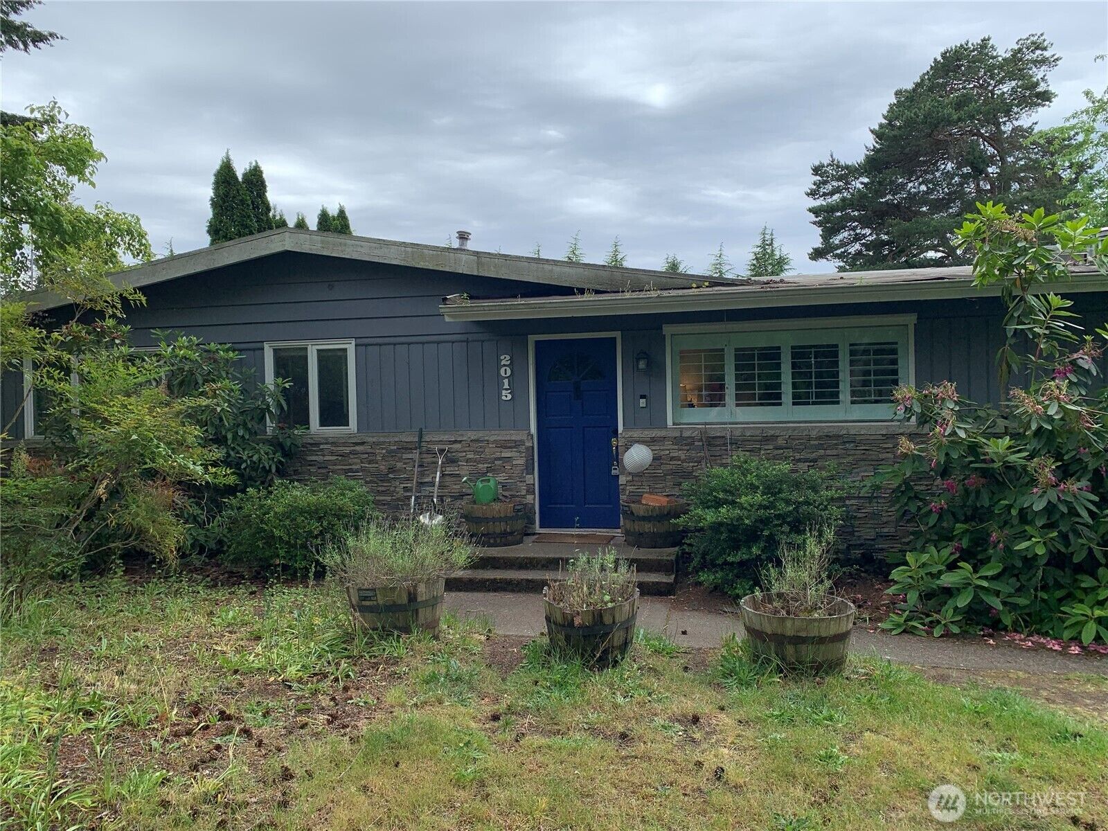 Property Photo: 2015 151st Avenue SE WA 98007