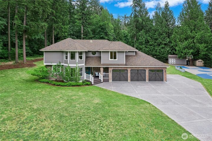 Property Photo:  19521 SE 332nd Place  WA 98092 