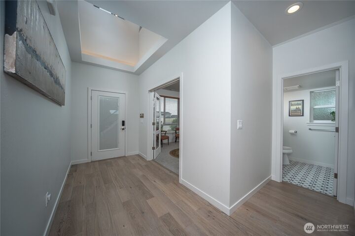 Property Photo:  2904 N Yale Court  WA 98926 