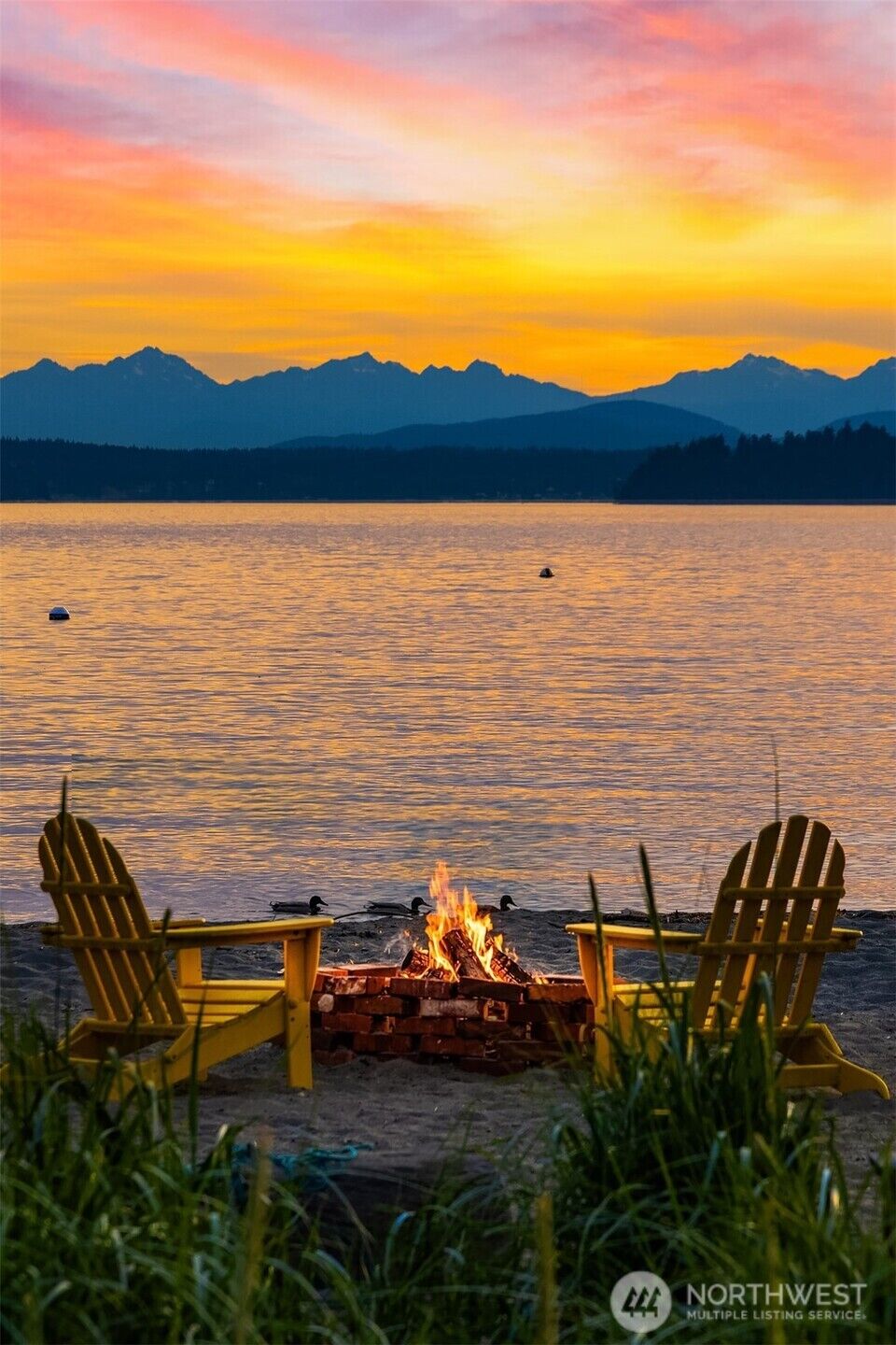 Property Photo: 8917 Fauntleroy Way SW WA 98136