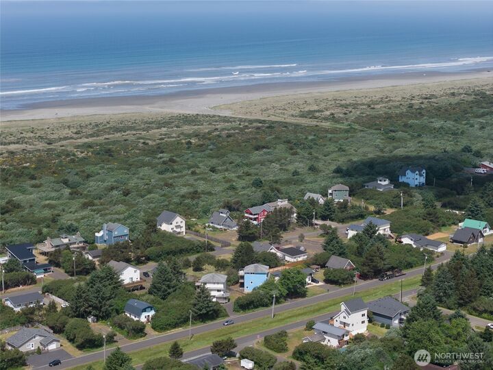 Property Photo:  251  Ocean Shores Boulevard SW  WA 98569 