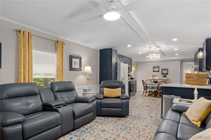 Property Photo: 8343 S Cove Point FL 34436