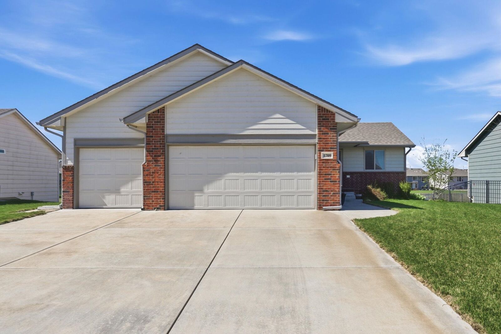 Property Photo: 1709 N Thoroughbred Cir KS 67235