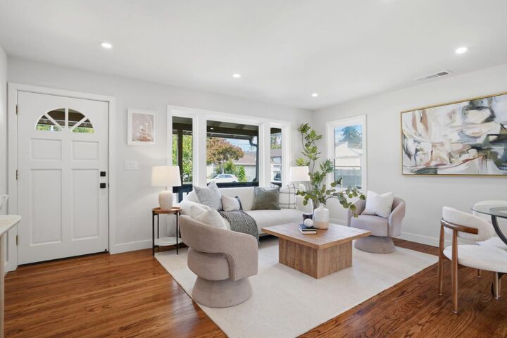 Property Photo:  218 North Murphy Avenue  CA 94086 
