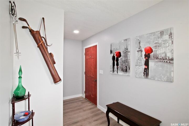 Property Photo: 351 4th Avenue NW SK S9H 0V1
