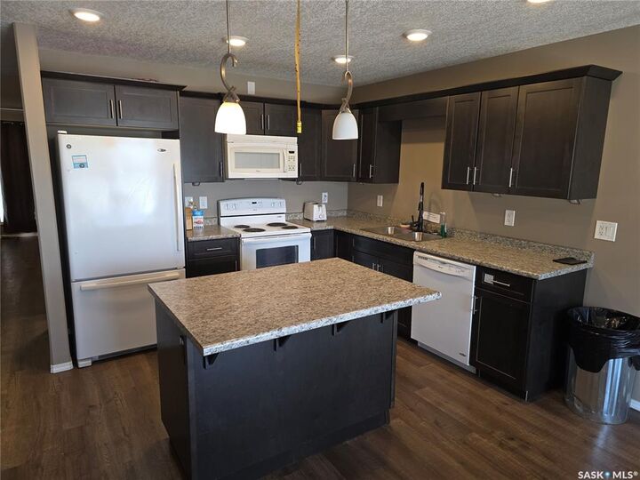 Photo de la propriété:  716 Columbia Avenue  SK S0L 1R0 
