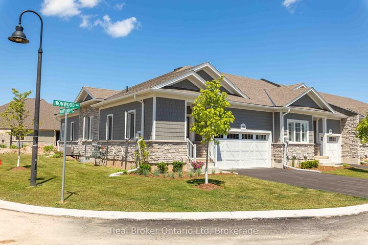 Property Photo: 221 Ironwood Way ON N0H 1S0