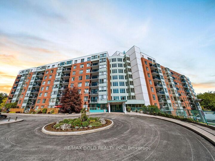 Property Photo: 30 Blue Springs Drive 611 ON N2J 4T2