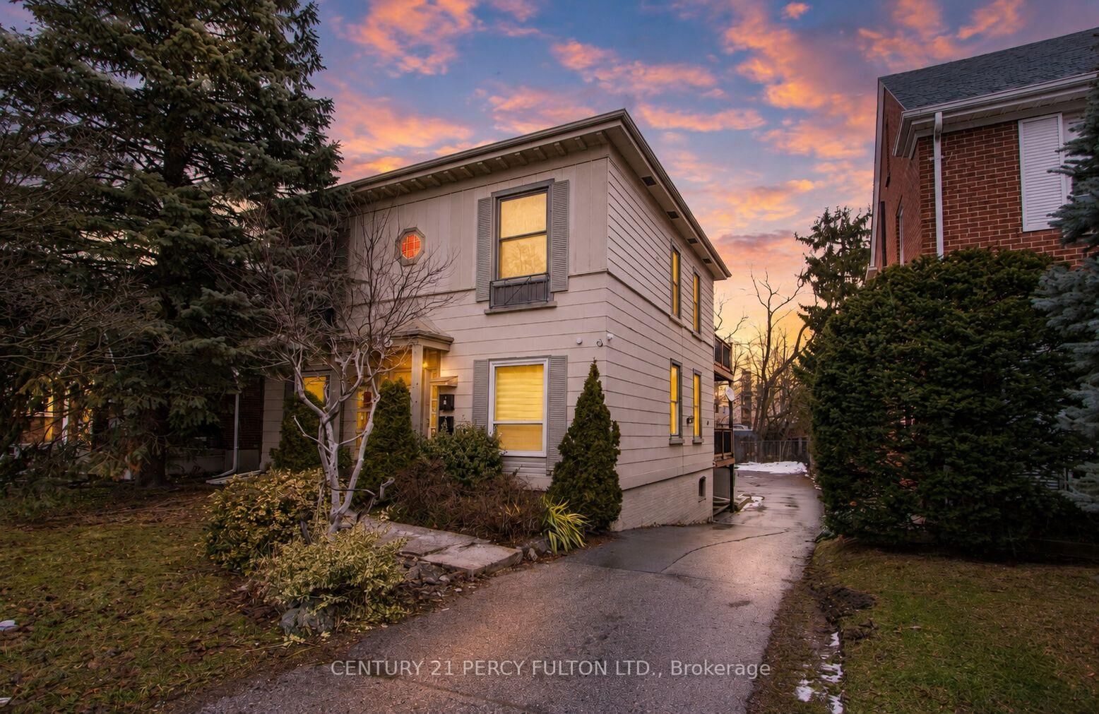 Property Photo: 140 Ridout Street S ON N6C 3X6