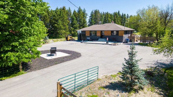 Property Photo:  18367 Keele Street  ON L7B 0G5 