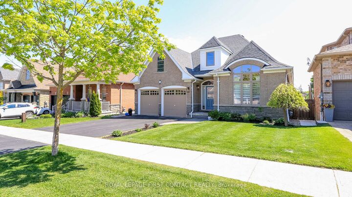 Property Photo:  33 Tamarack Trail  ON L4N 6M7 