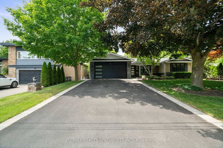42 Heathview Avenue — photo 1