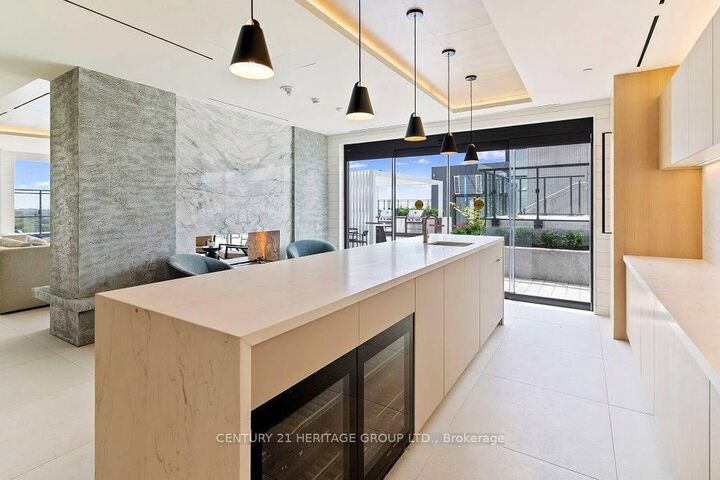 5 Defries Street 619 — photo 1