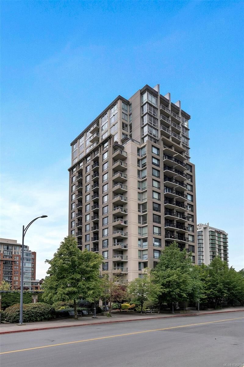 Property Photo:  751 Fairfield Rd #1502  BC V8W 4A4 