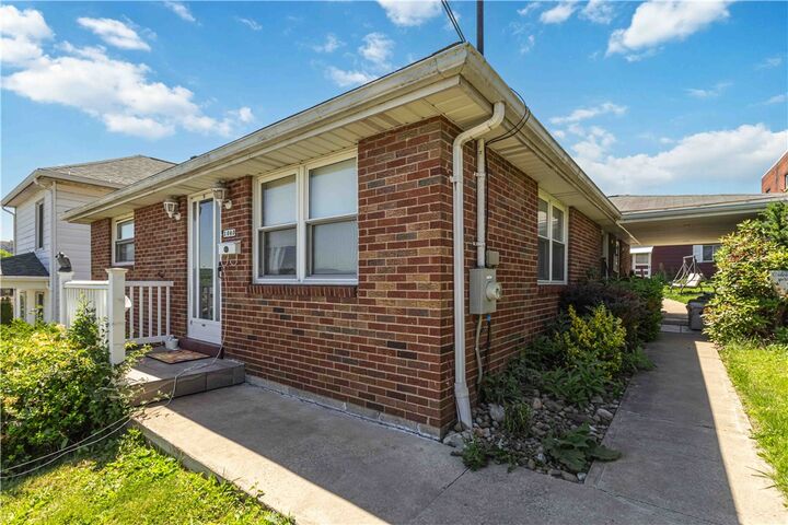Property Photo:  1040 Mace Street  PA 15601 