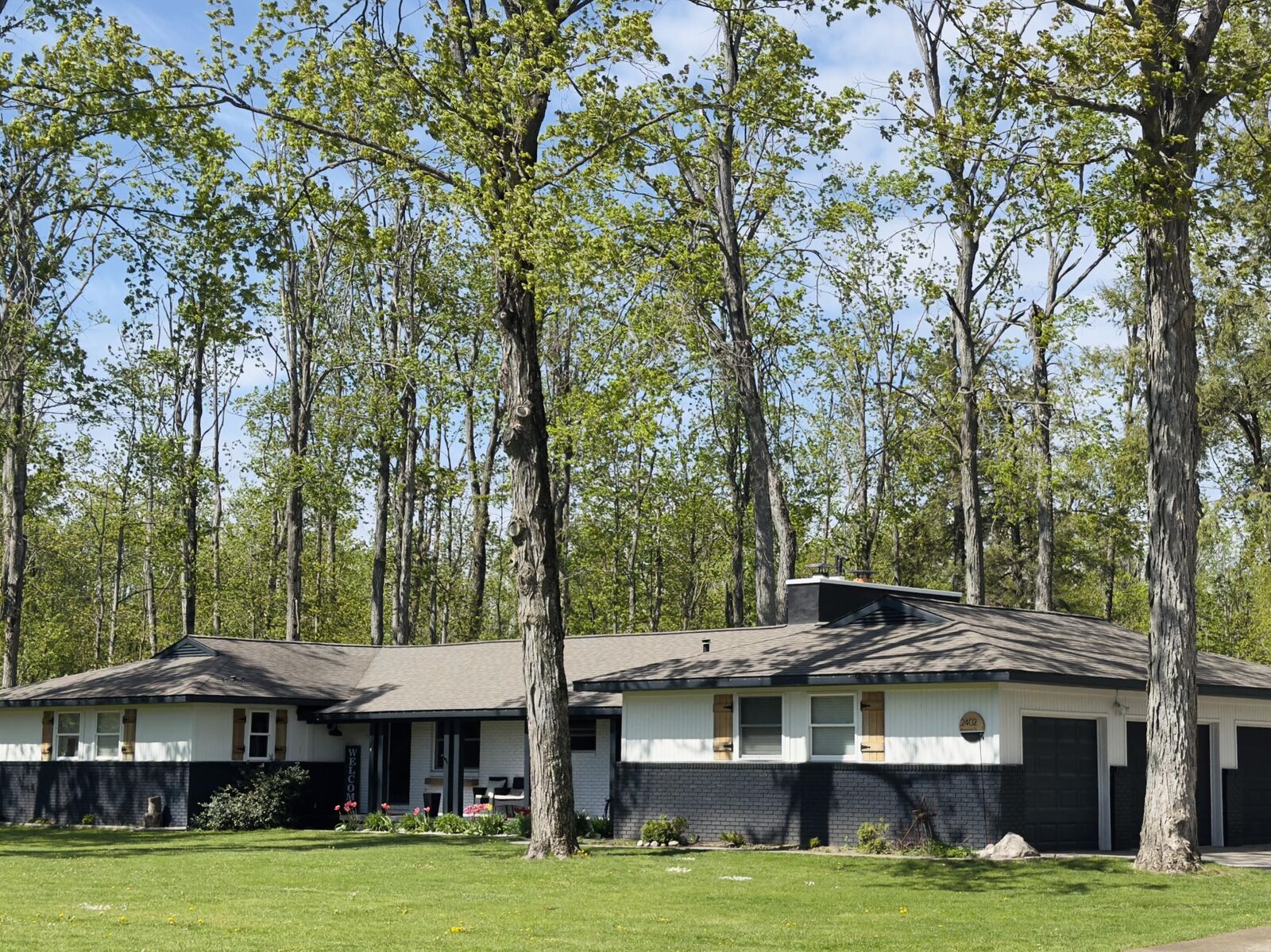 Property Photo:  2402 Manorwood Drive  MI 49735 