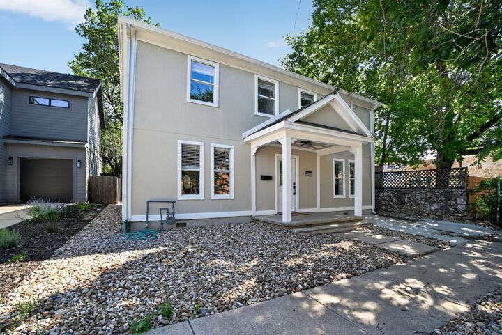 Property Photo:  1205 E 9th Street  TX 78702 