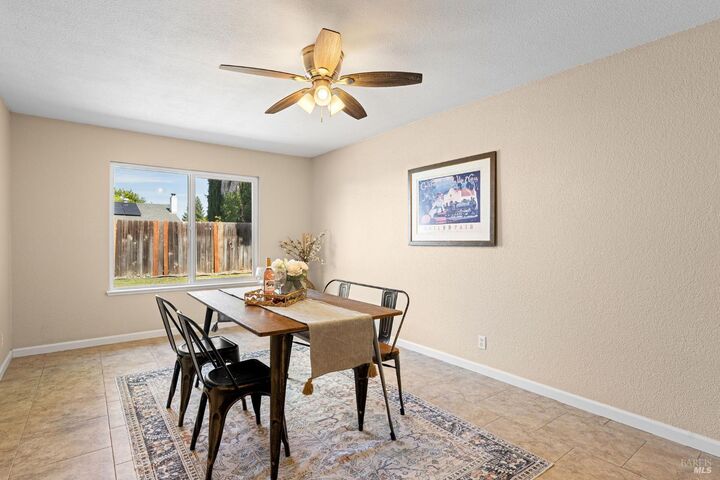 Property Photo: 167 Quincy Court CA 95687