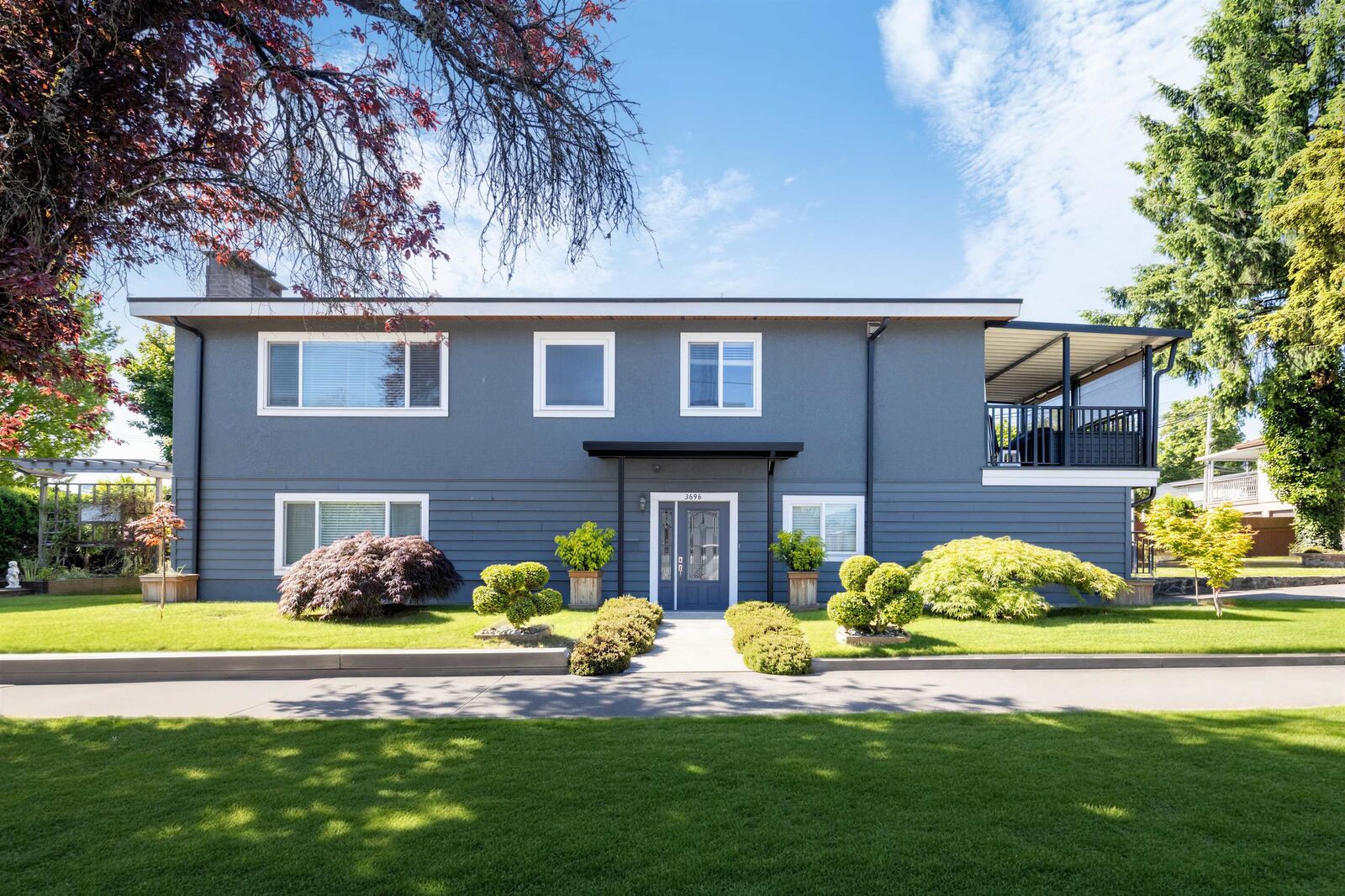 Property Photo: 3696 E 26th Avenue BC V5R 1M7