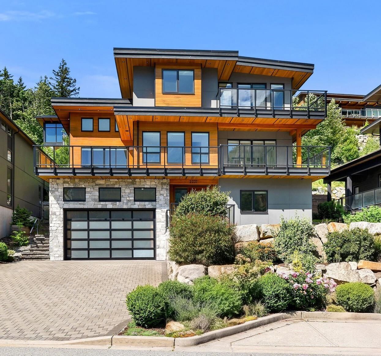 Property Photo: 2237 Windsail Place BC V8B 0T6