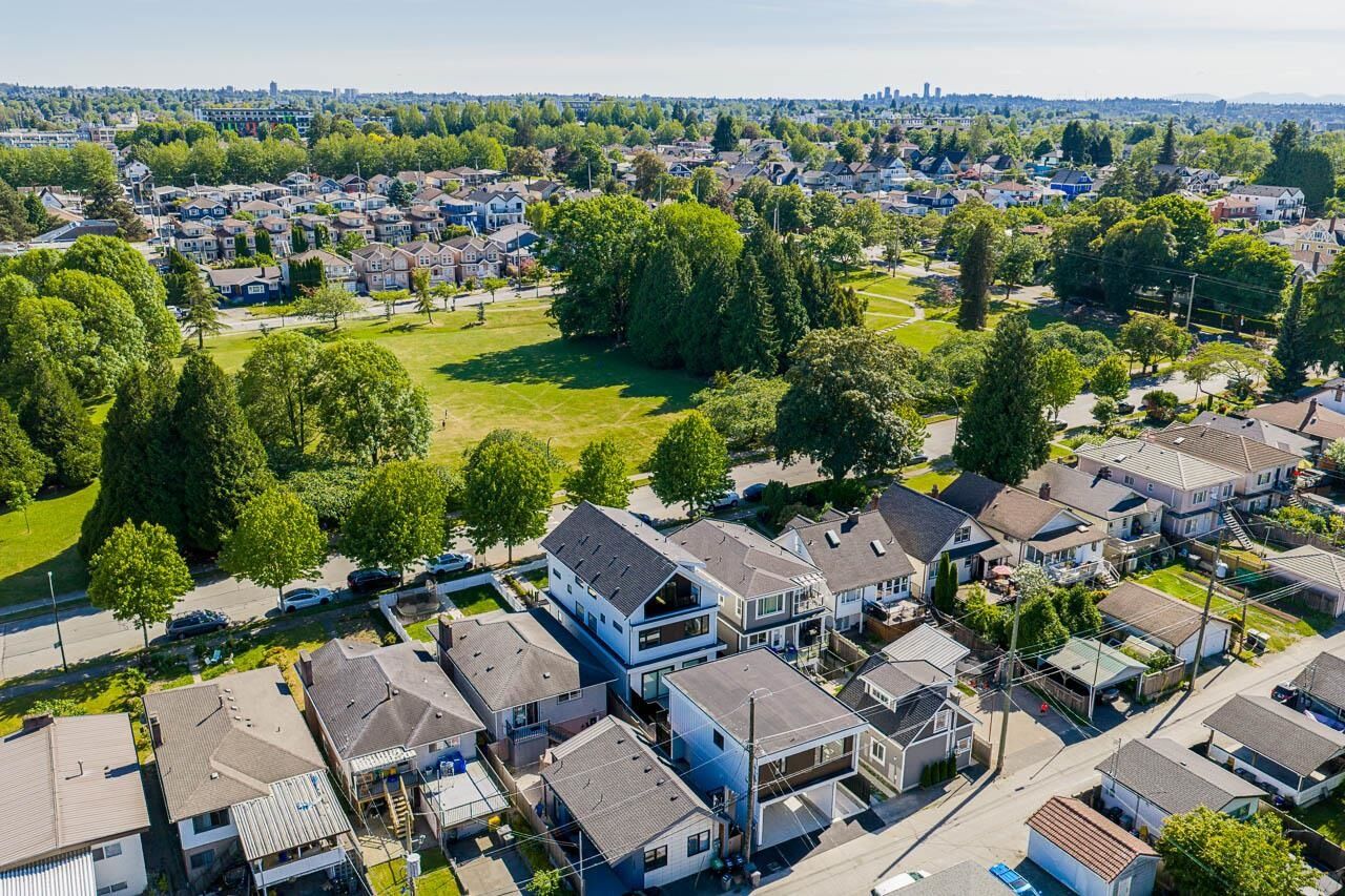 Property Photo:  2877 Cambridge Street  BC V5J 3Z1 