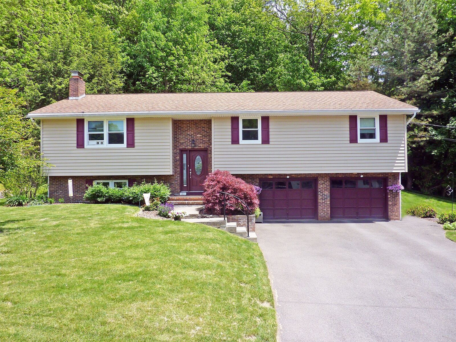 Property Photo: 10 Arbutus Lane NY 13901