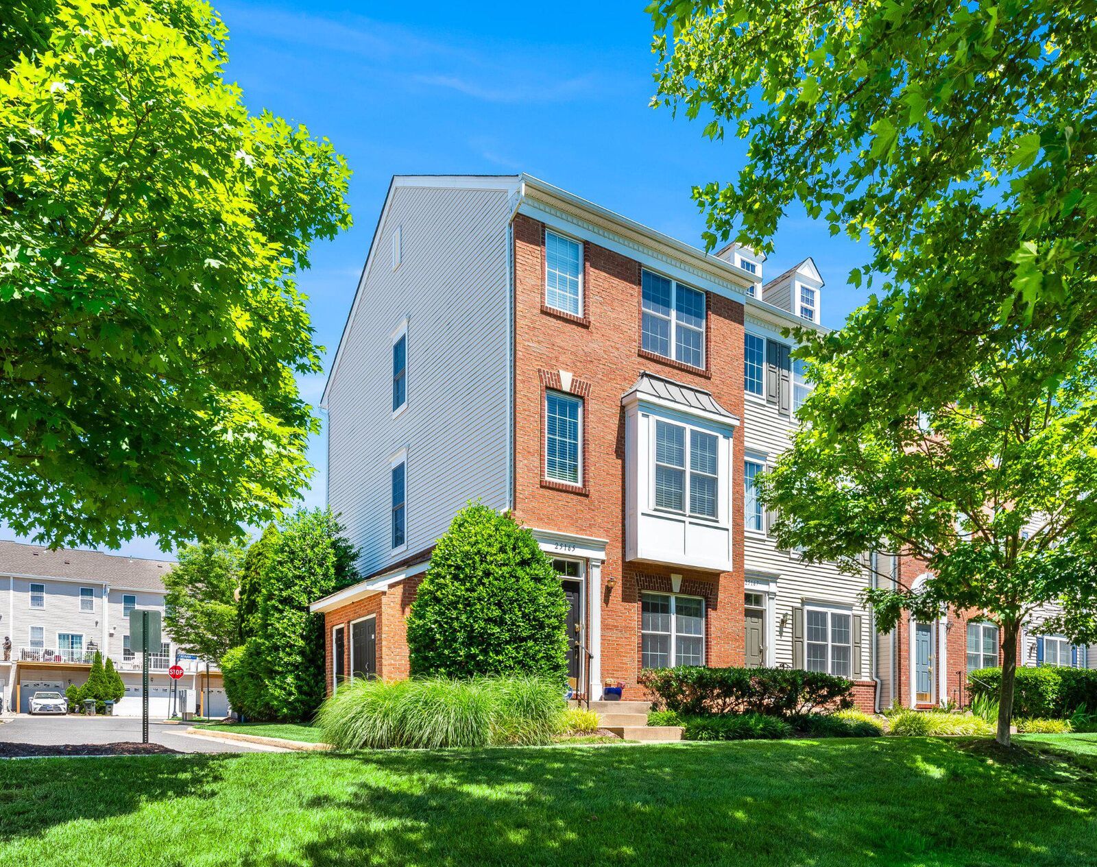 Property Photo:  25165 Femoyer Terrace  VA 20152 