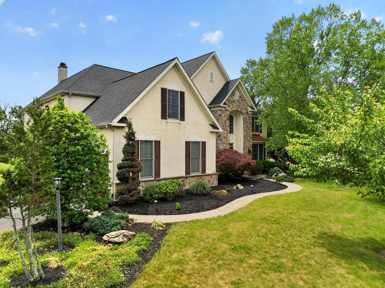 Property Photo: 3369 Saddle Wood Court PA 19446