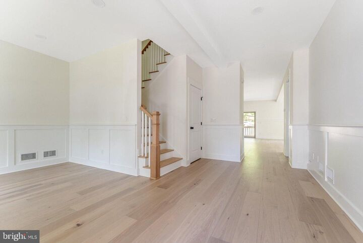 Property Photo:  8 Church Street  NJ 08559 