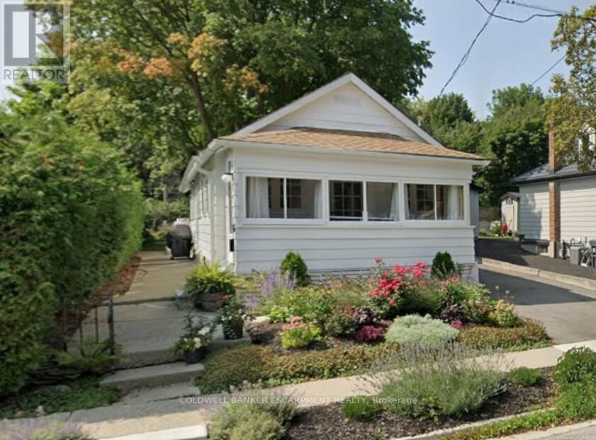 Property Photo:  14 Laurine Avenue  ON N1E 4M9 