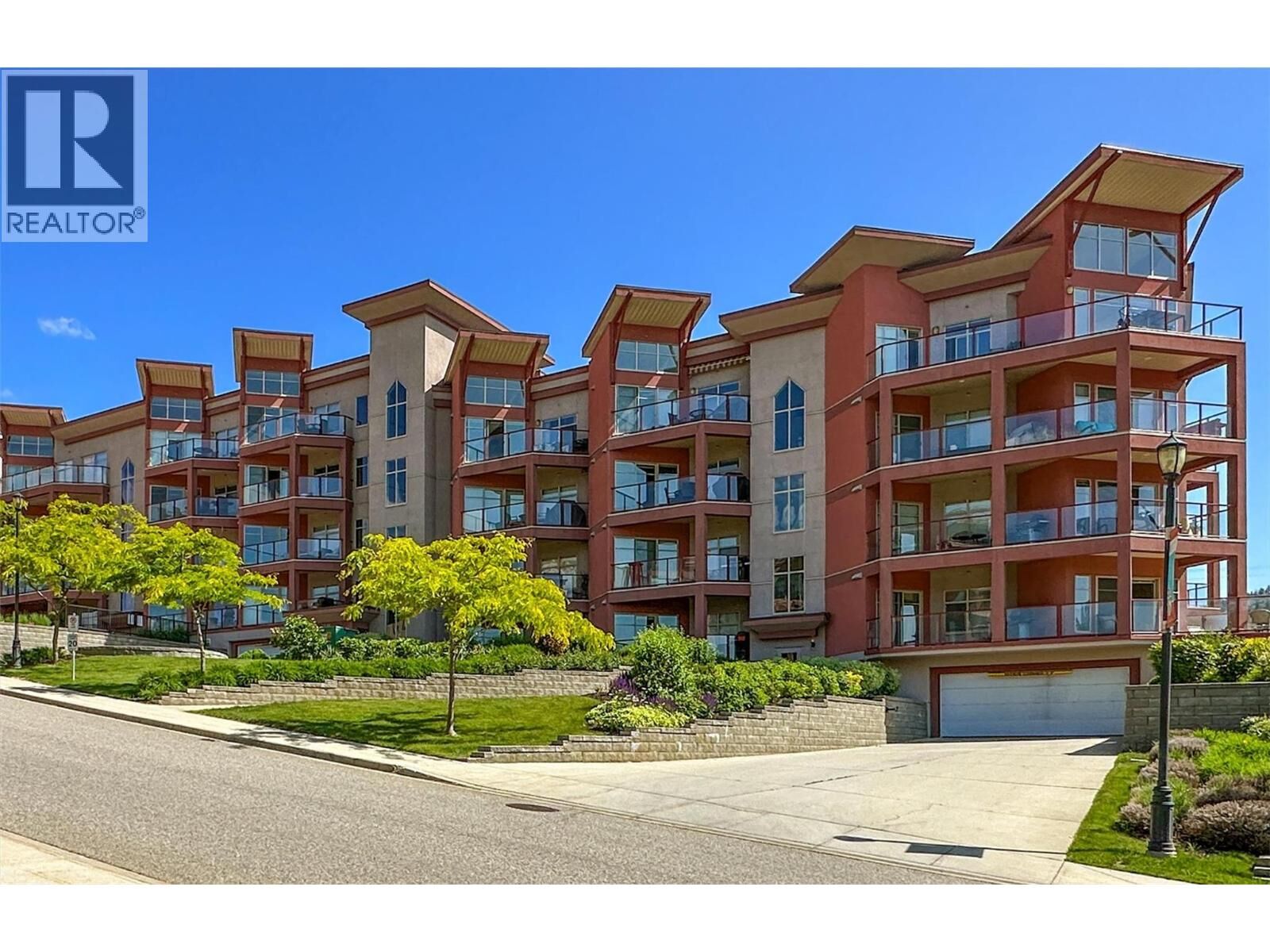 Property Photo:  3205 Skyview Lane 512  BC V4T 3J3 